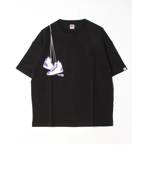 専用別注DEPATING TEEホワイト・ブラックXL Duckster/ダックスター】ぶら下げスニーカーTEE｜フレディ＆グロスター