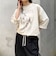 ベージュ