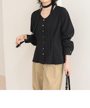 フロントタックボウタイ付きブラウス