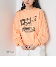 PEANUTS(ピーナッツ)コラボピグメント裏毛クルーネックスウェット