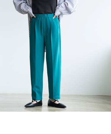 イージービューティーテーパードパンツ（WEB限定サイズ）
