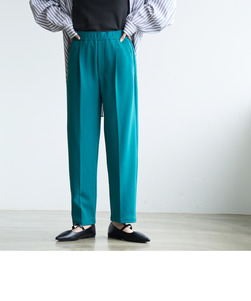 イージービューティーテーパードパンツ（WEB限定サイズ）
