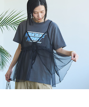 チュールキャミ付きロゴTシャツ
