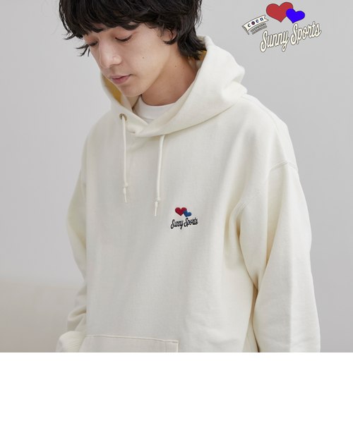 SunnySports（サニースポーツ）別注 ワンポイントハート刺繍パーカー