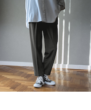 イージービューティーテーパードパンツ（WEB限定サイズ）