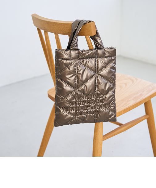 【ギフトにおすすめ/新色追加】ロゴ刺繍 幾何柄 キルト2wayショルダーバッグ