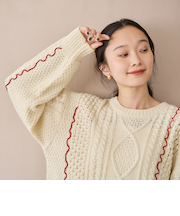 配色メローケーブル編みニットプルオーバー