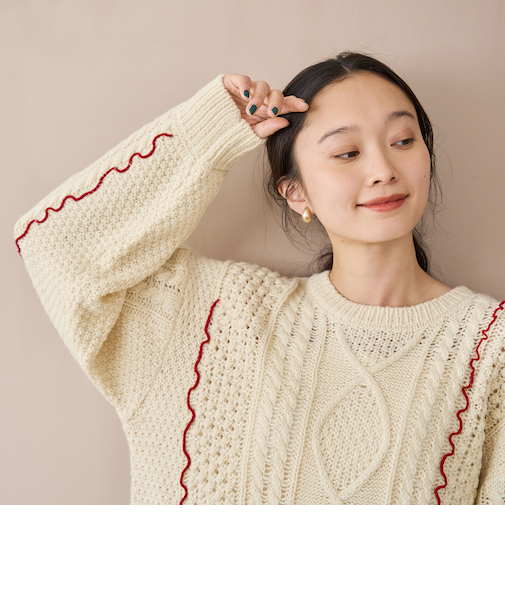 配色メローケーブル編みニットプルオーバー