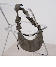 ギャザーハンドル ショルダーパディングバッグ