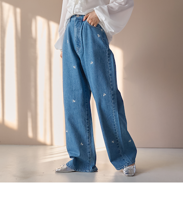 花柄刺繍 ワイドストレートデニムパンツ