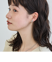 フラワーモチーフイヤリング