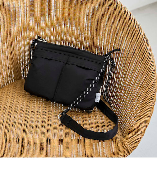 Wポケット ボトルショルダーバッグ