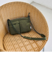 Wポケット ボトルショルダーバッグ