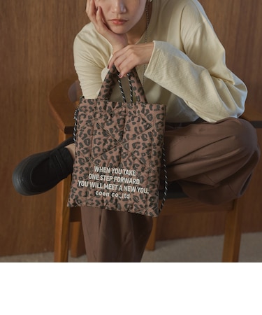 【再入荷/新色登場】ロゴ刺繍 幾何柄 キルト2wayショルダーバッグ
