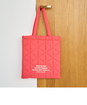 ロゴ刺繍 幾何柄 キルトトートバッグ