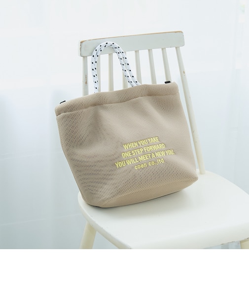 ロゴ刺繍 メッシュパフ2wayショルダーバッグ（Mサイズ）