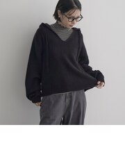 エアリーヤーン フード付きVネックニット