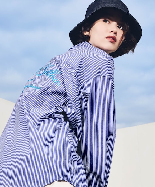 バック刺繍 ストライプシャツ｜パープルアンドイエローの通販｜&mall