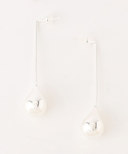 ドロップ ピアス