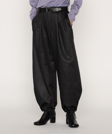 レザーライクサテン バルーンパンツ