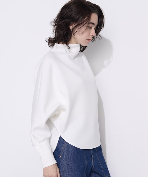 ソフトストレッチダンボールニット ボトルネックプルオーバー｜コムサ