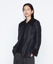 《セットアップ対応》リネン×シルクツイル ノーカラー タックジャケット