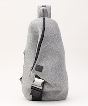 【COMME CA MEN BLACK】ネオプレントライアングル ボディーバッグ