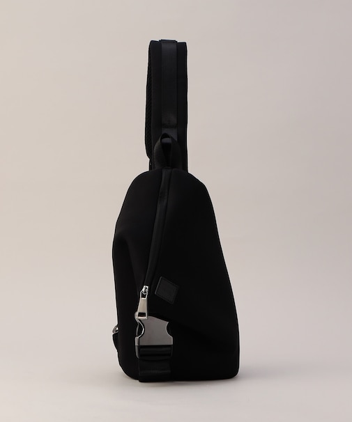 【COMME CA MEN BLACK】ネオプレーントライアングルボディーバッグ