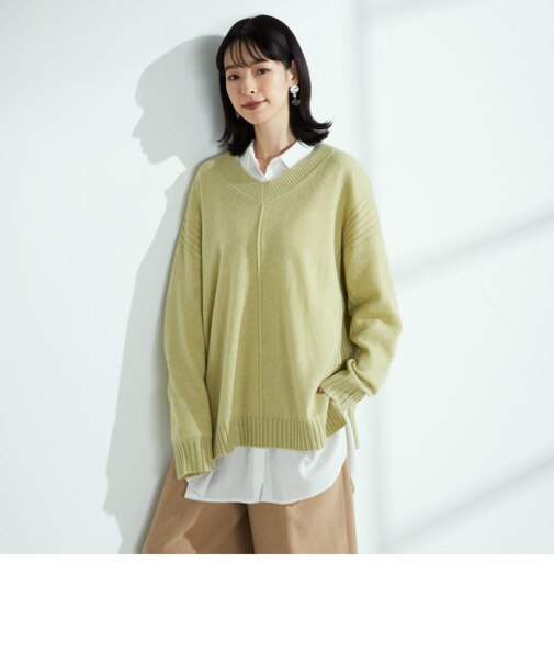 Ｖネック　ニットプルオーバー