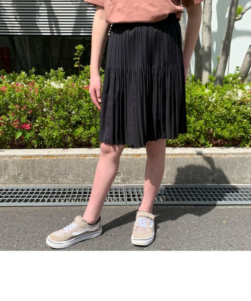 アンダーパンツ付き　プリーツスカート