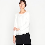アクセ付き　ブラウス