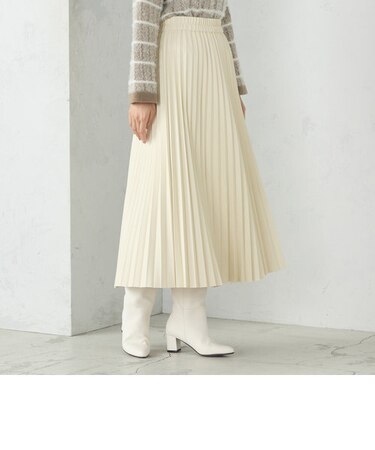 フェイクレザー　プリーツスカート
