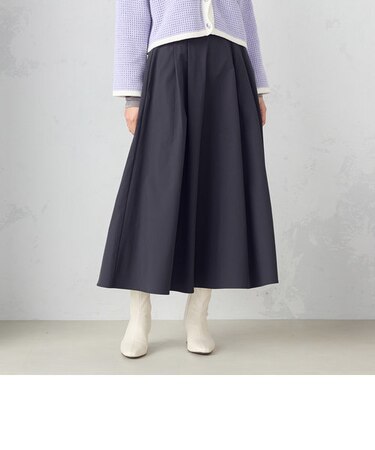 タックフレアー　タフタスカート