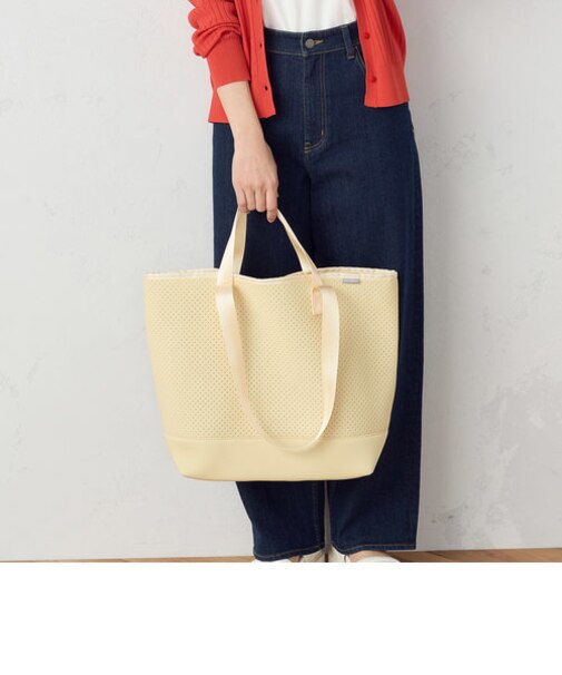 パンチングショルダートート