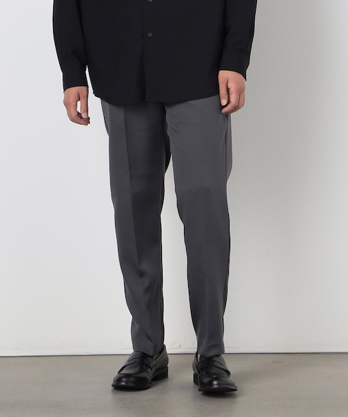 ファンクショナル テーパードスラックス