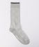 グレー