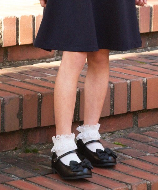 リボン付き ストラップシューズ