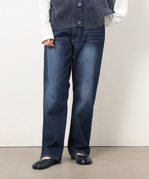 ストレッチデニム　ストレートパンツ