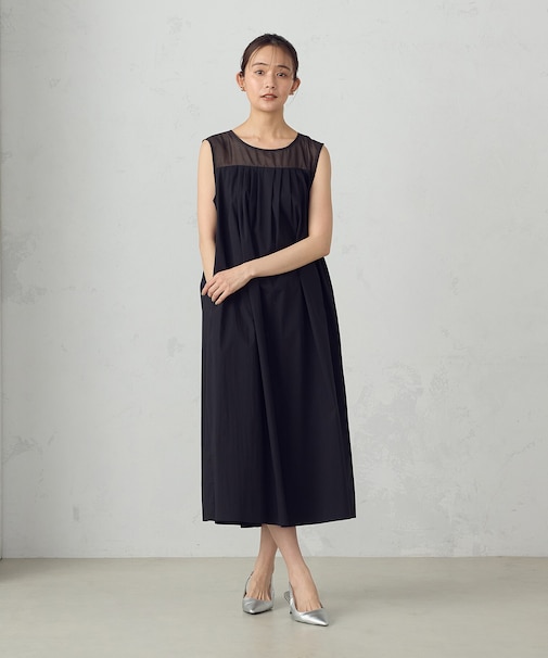 コットンナイロンストレッチタイプライター　ノースリーブワンピース