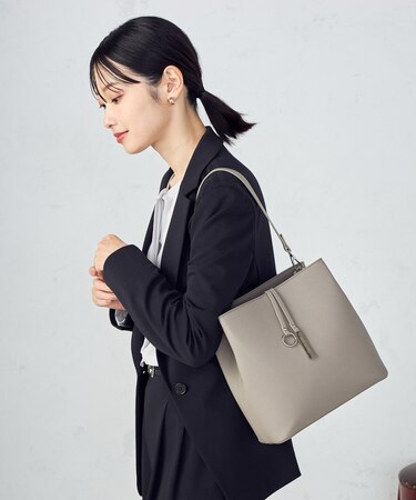 ロゴプレート ミニバッグ