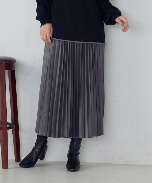 エンボス加工プリーツスカート