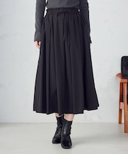 ポリエステルタフタ　タックギャザーフレアスカート