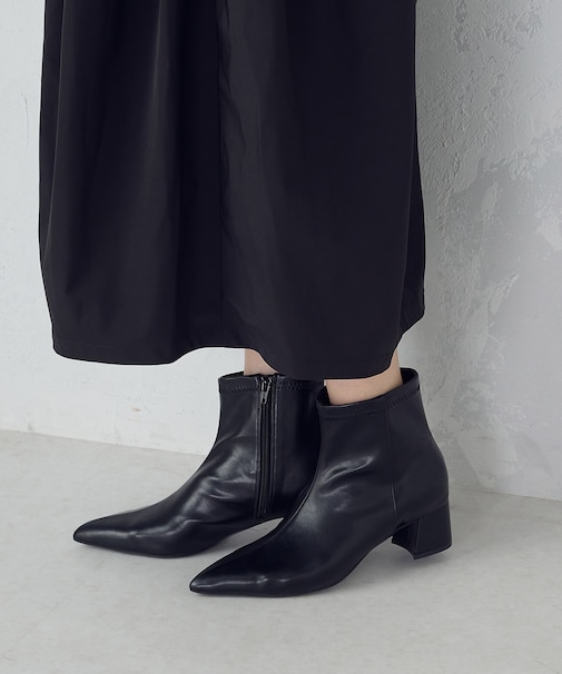 ポインテッドトゥ ショートストレッチブーツ