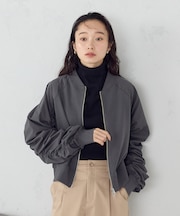 袖ギャザーブルゾン