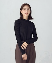 シャイニー ハイネックトップス
