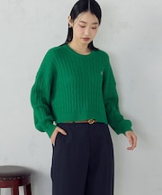 ワンポイント刺繍ケーブルニット