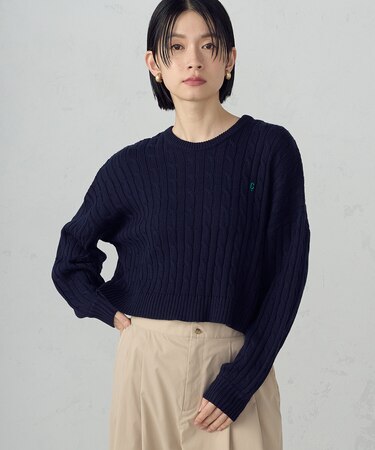 ワンポイント刺繍ケーブルニット