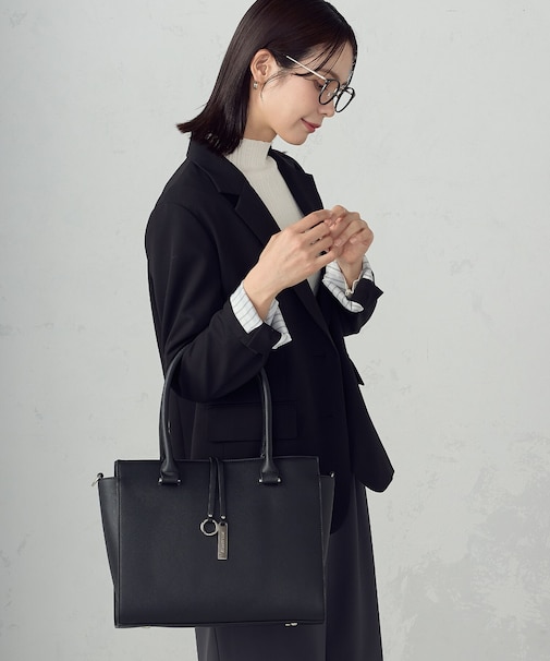 ロゴプレートトート