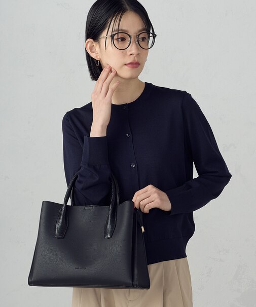 型押しハンドルバッグ