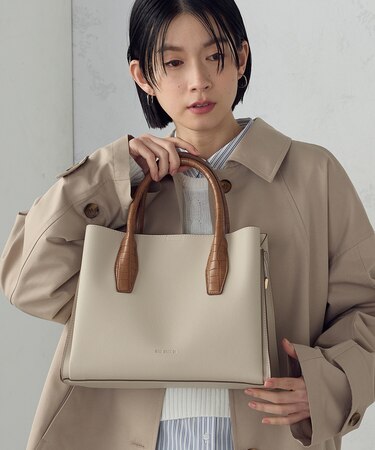 型押しハンドルバッグ